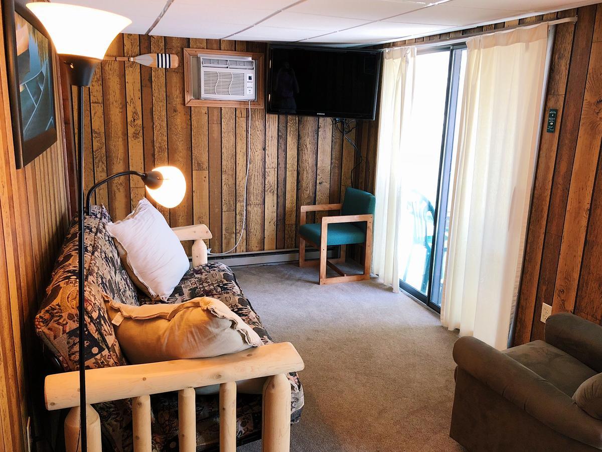 Shore Meadows Llc 3*